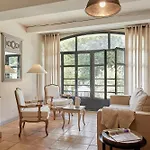 Chateau Les Carrasses