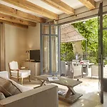 Chateau Les Carrasses Hotel