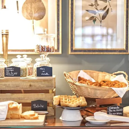 Chateau Les Carrasses Hotel