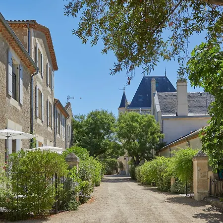 Hotel Chateau Les Carrasses 4*
