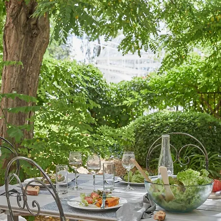 Chateau Les Carrasses Отель Капестан