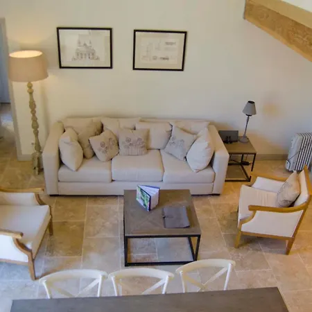 Chateau Les Carrasses 4*
