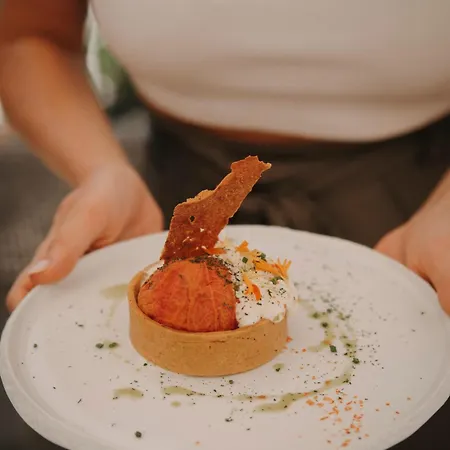 Chateau Les Carrasses 4*