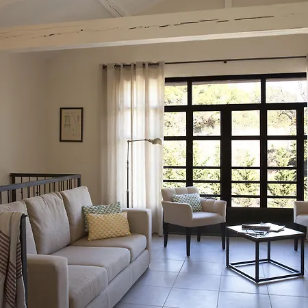 Chateau Les Carrasses 4* Капестан