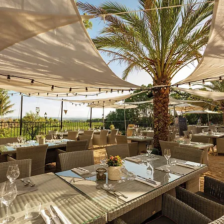 Chateau Les Carrasses