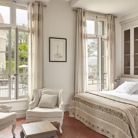 Chateau Les Carrasses Капестан