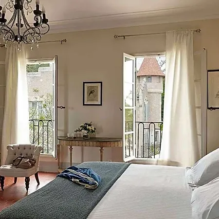 Chateau Les Carrasses 4*