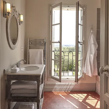 Chateau Les Carrasses Капестан