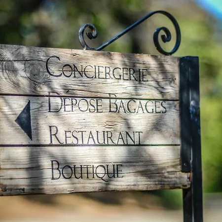 Отель Chateau Les Carrasses
