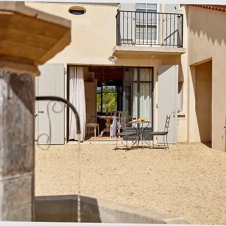 Chateau Les Carrasses Hotel