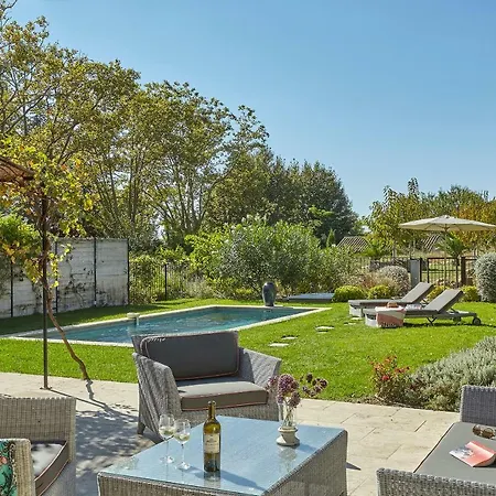 Château Les Carrasses 4*