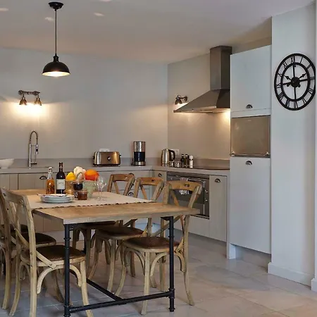 Chateau Les Carrasses