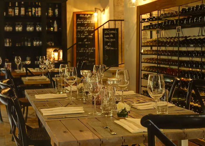 Hotel Château Les Carrasses 4*