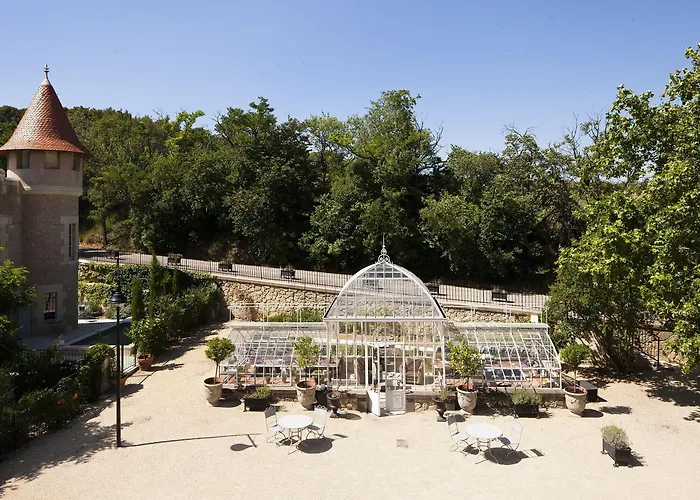 Château Les Carrasses 4*